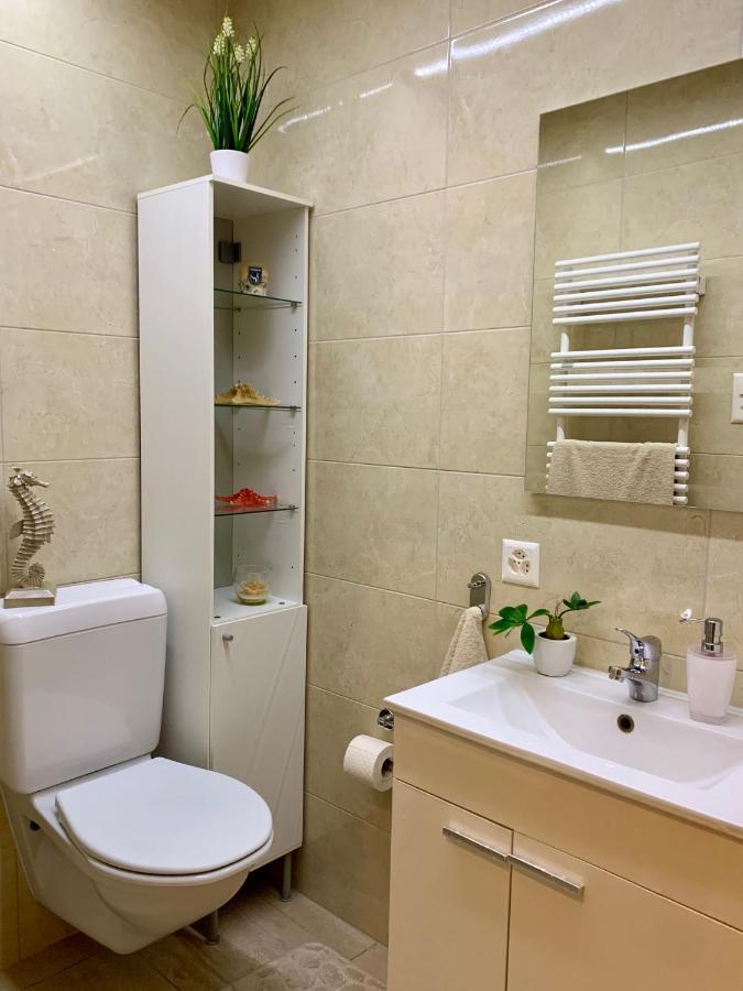Casa Nataliya, Via Tampori 8 6503 Apartamento *